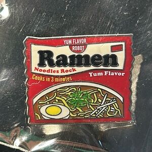 Ramen pin